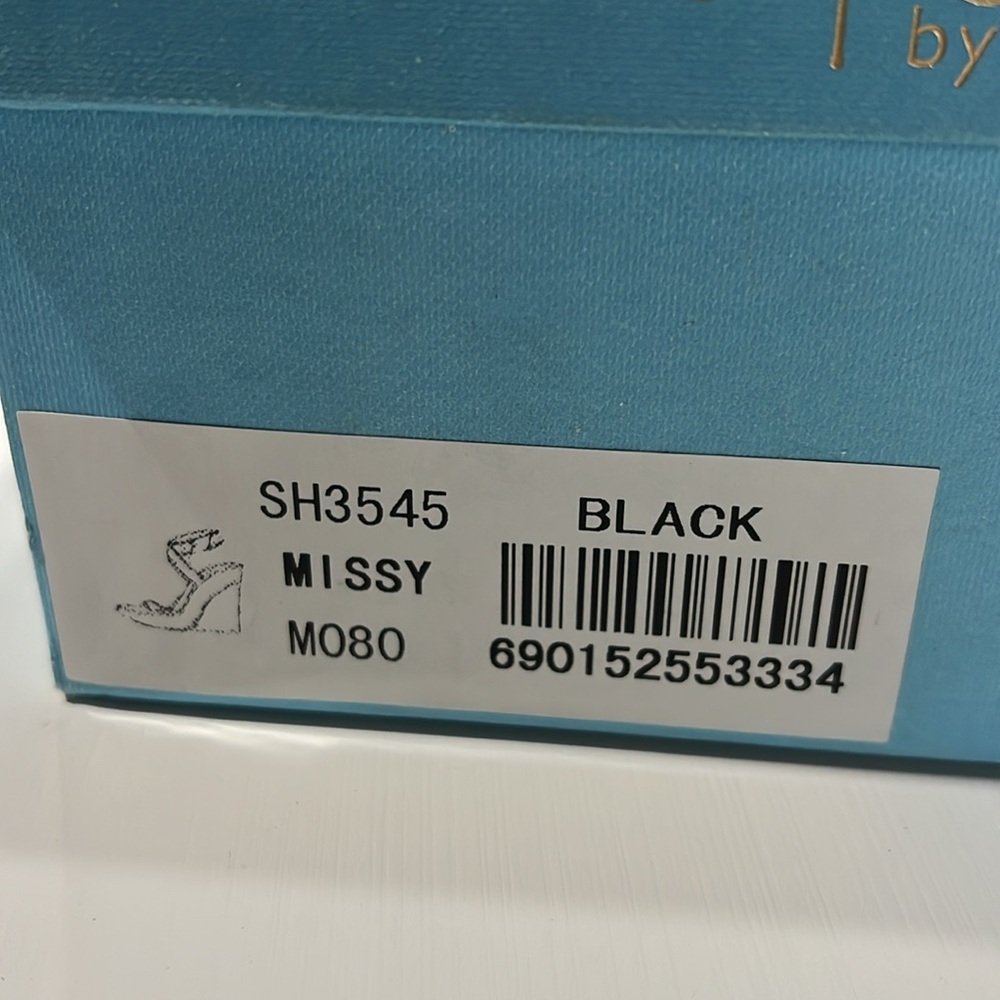 Exchange By Charles David Like New Wedges Size 8 - image 3